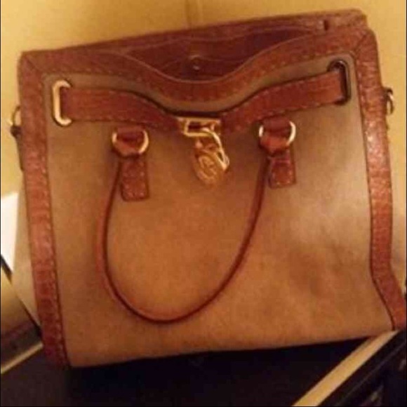 Micheal kors purse