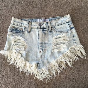 High wasted shorts