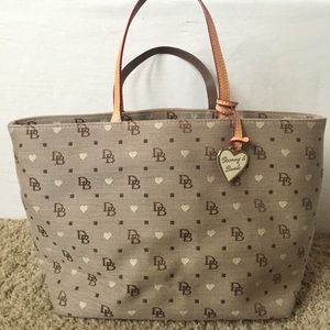 Dooney&Bourke hearts Canvas Tote