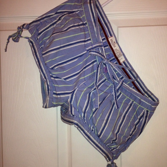 Adorable blue shorts!