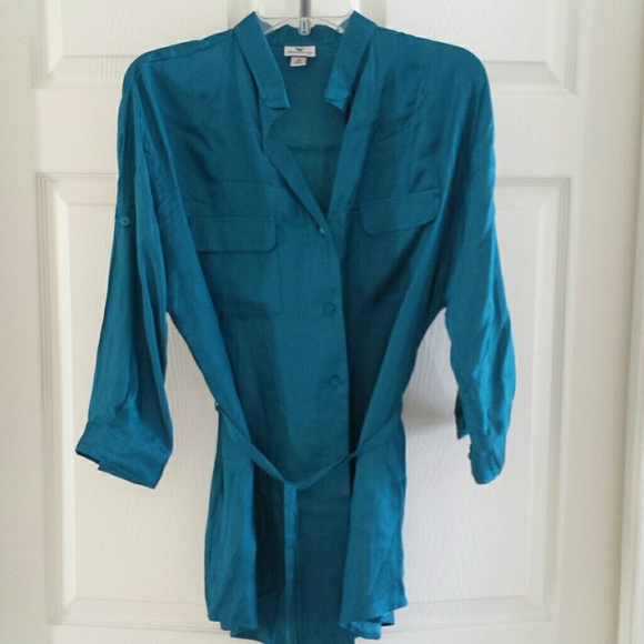 Worthington blouse size Medium
