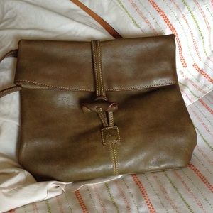 Dooney & Bourke Florentine Medium Crossbody Bag