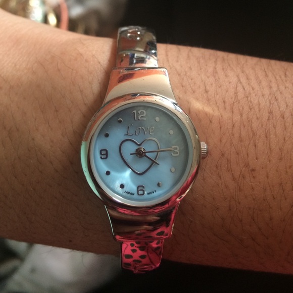 Silver live, laugh , love watch 💕