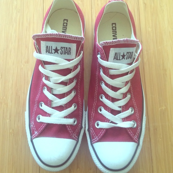 Low top Converse