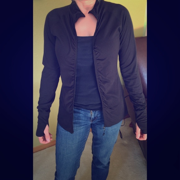 SOLD!!! In bundle Soybu zip up yoga jacket