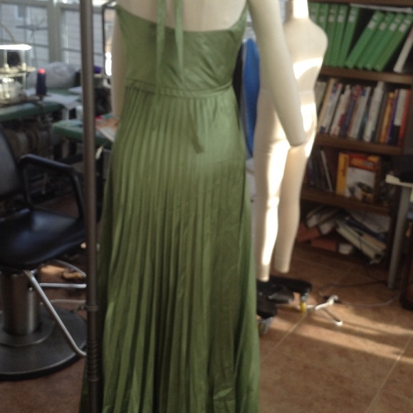 Prom dress green - Picture 3 of 3