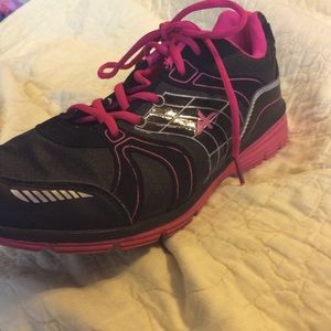 1 pair of pink and black beauties! Never worn!