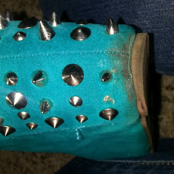 Booties - Picture 3 of 4