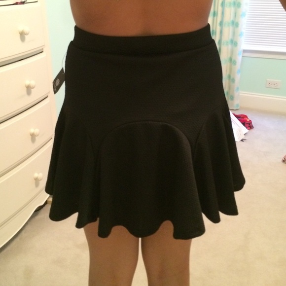 skater skirt - Picture 3 of 3