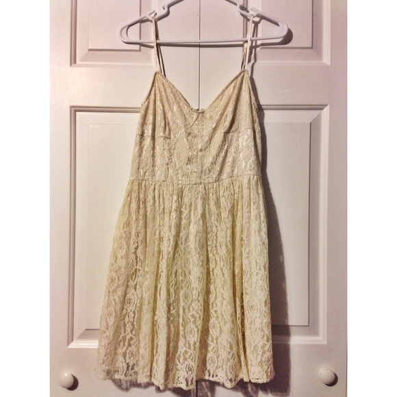 Pins & needles lace cream dress