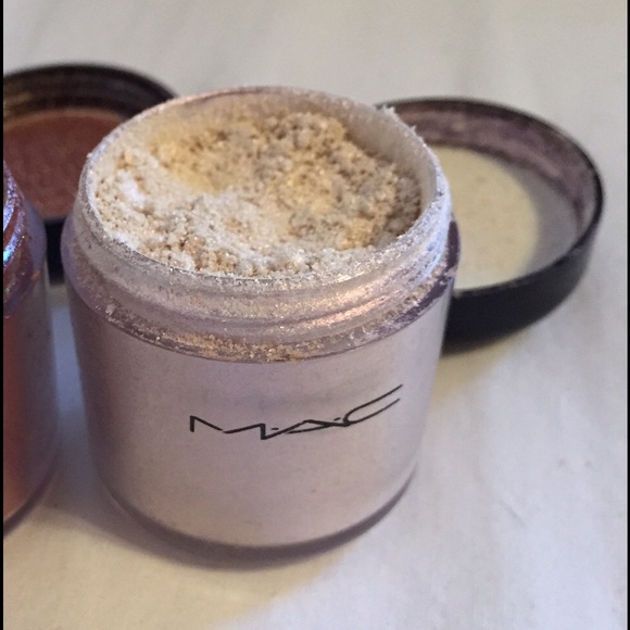 Mac Pink Opal pigment