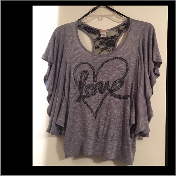 Short sleeve top