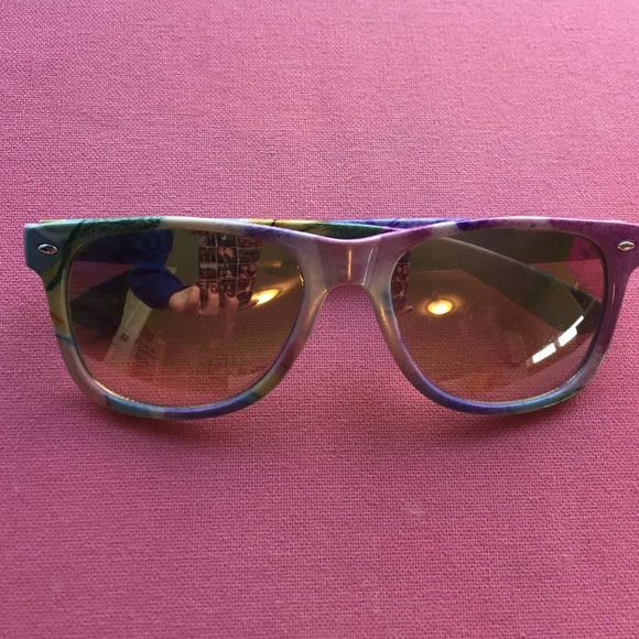 Marbled sunglasses
