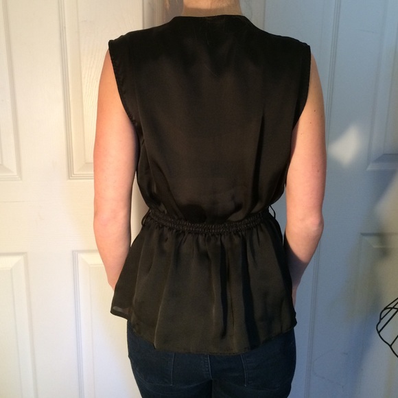 Top - Picture 2 of 2