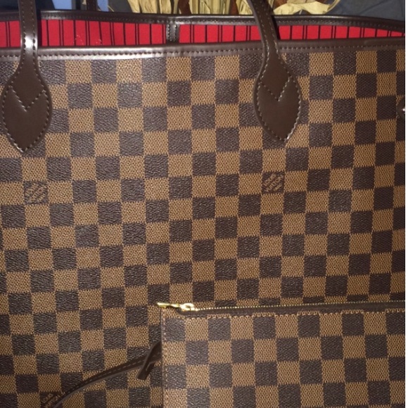 Authentic Louis Vuitton GM "SHARING"