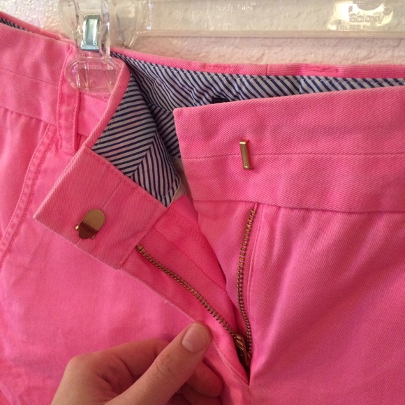 ❌SOLD❌ J. Crew Pink "Chino 4 in." Style Short Sz 4 - Picture 2 of 4