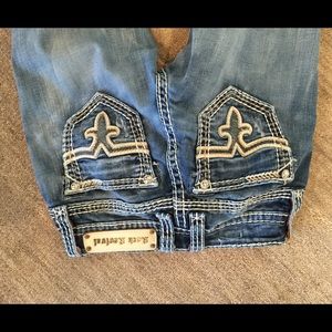 **SOLD**Rock Revival Straight Leg