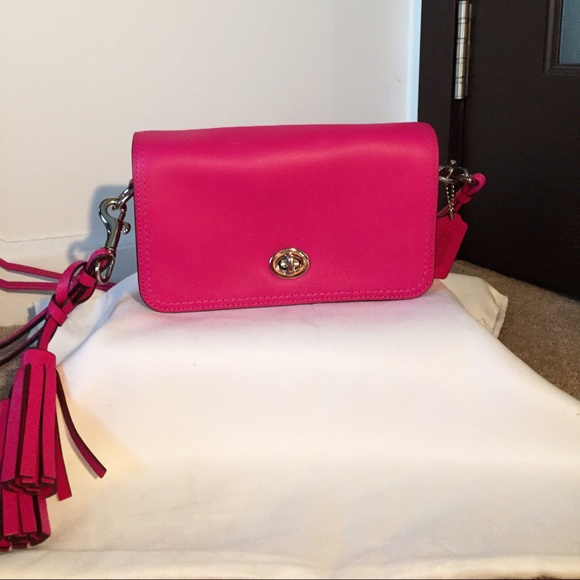 HOT PINK COACH LEGACY LEATHER PENNY SHOULDER BAG