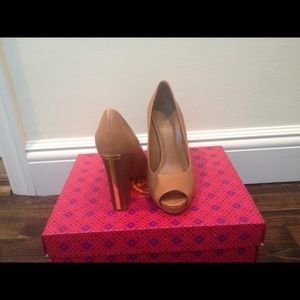 TORY BURCH HIGH HEEL OPEN TOE SHOE