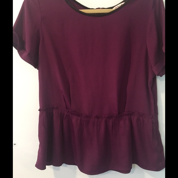 Cute purple with black trim peplum top - Picture 1 of 1