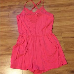 cute hot pink cross back romper from forever 21!