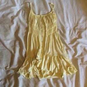 pretty, long creamy yellow top🌿💕