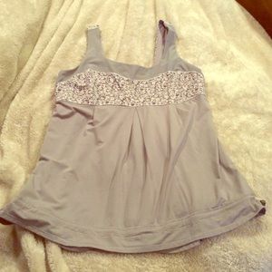 Lululemon workout top