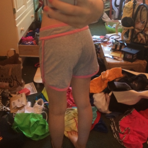 Shorts - Picture 2 of 3
