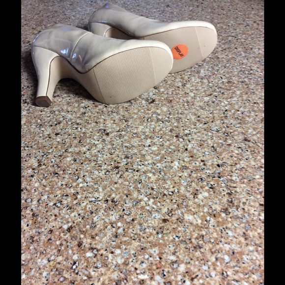 Steve Madden pumps. New. - Picture 3 of 3