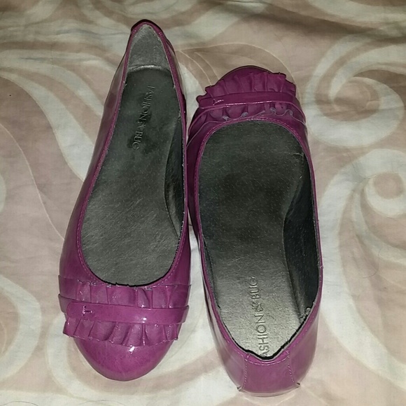 Like new ballet flats