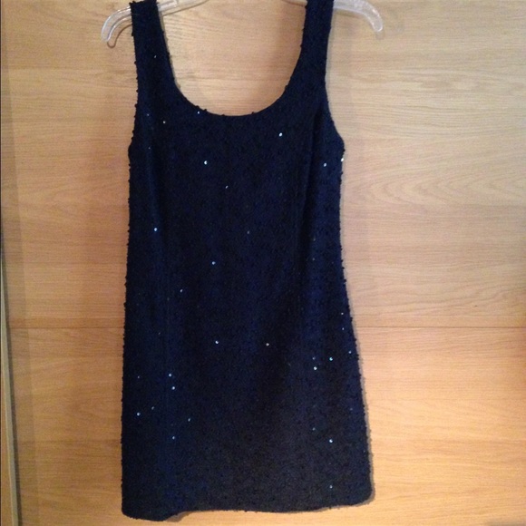 Textured Sequin Bow Scoop Back LBD - Picture 4 of 4