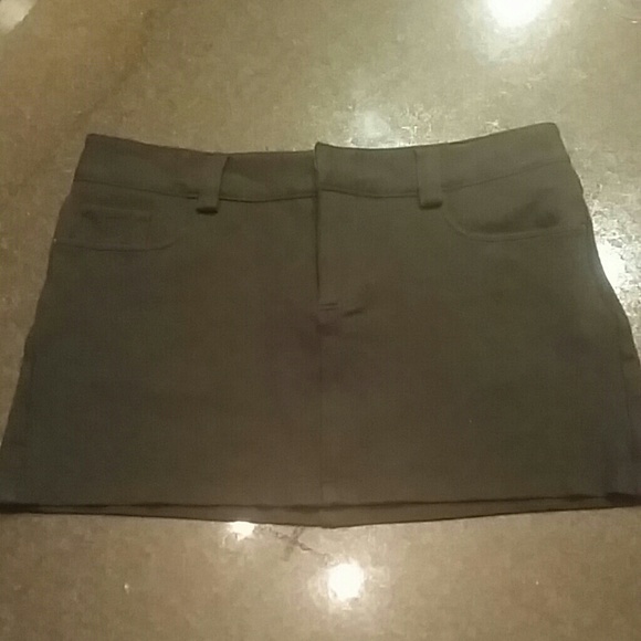 Alice and Olivia Black Stretch Mini Skirt