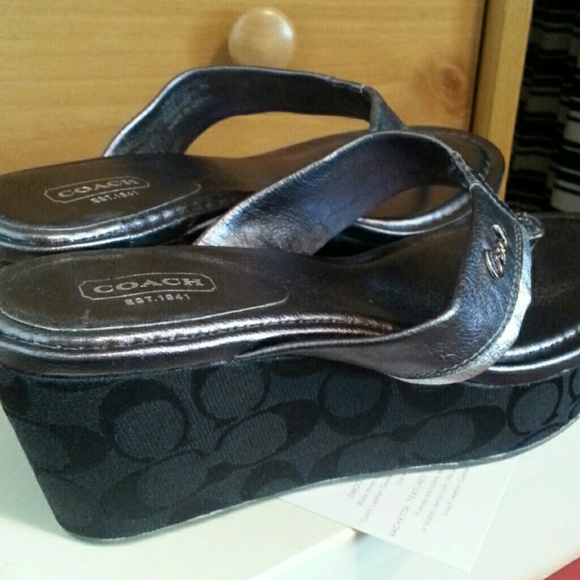 Brand New Coach - Picture 3 of 4