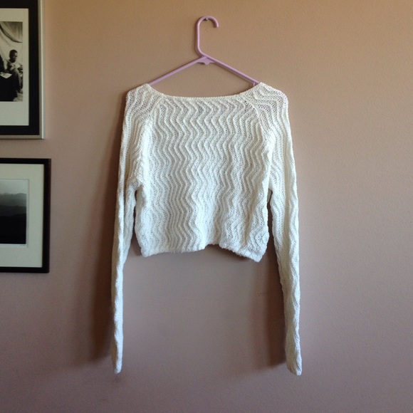 cropped sweater - Picture 2 of 2