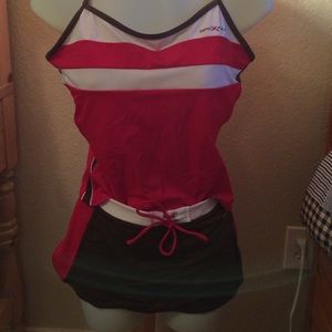Swimsuit with slit on both sides