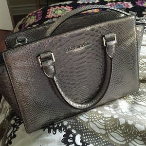 💕SOLD💕Michael Kors Silver Selma Medium Purse