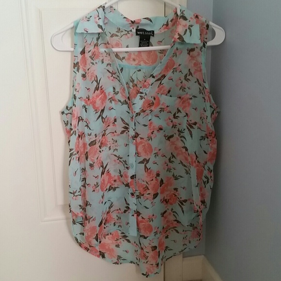 Flowered tank