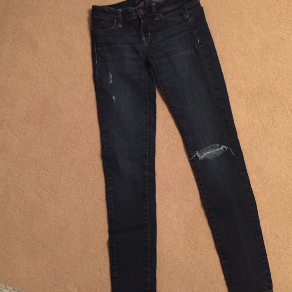 American Eagle distressed jeans