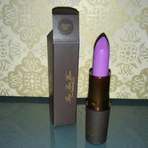 BNIB MAC BAO BAO WAN LAVENDER JADE LIPSTICK