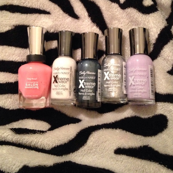 Sally Hansen nail polish bundle