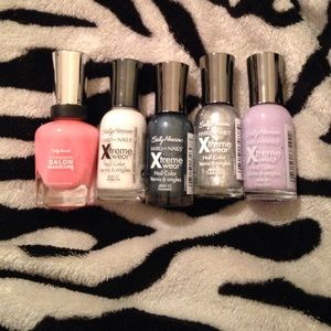 Sally Hansen nail polish bundle