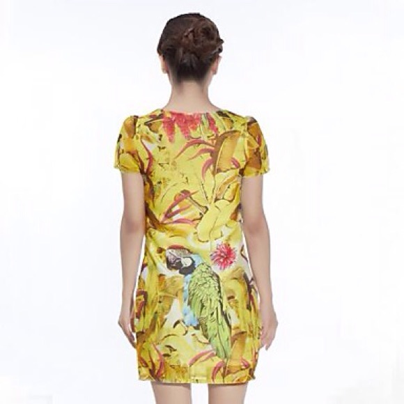 Pretty Vintage style mini Dress - Picture 2 of 4