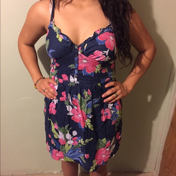 Floral Hollister Dress - Picture 3 of 4