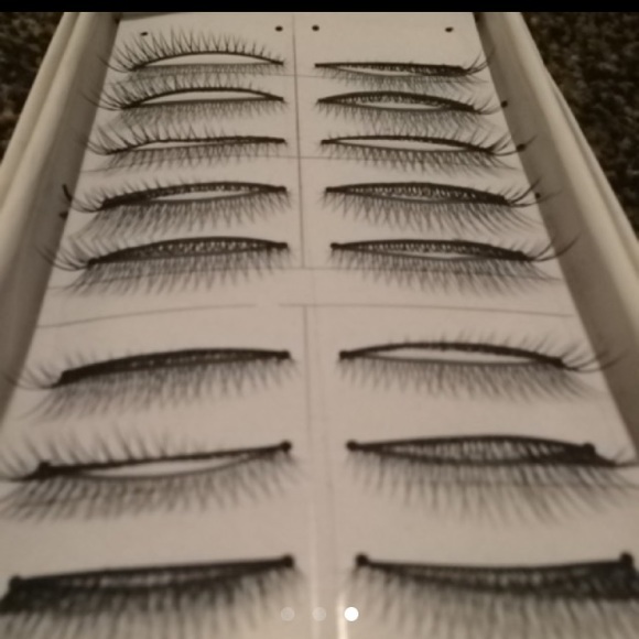 False eyelashes 9 pair - Picture 2 of 3