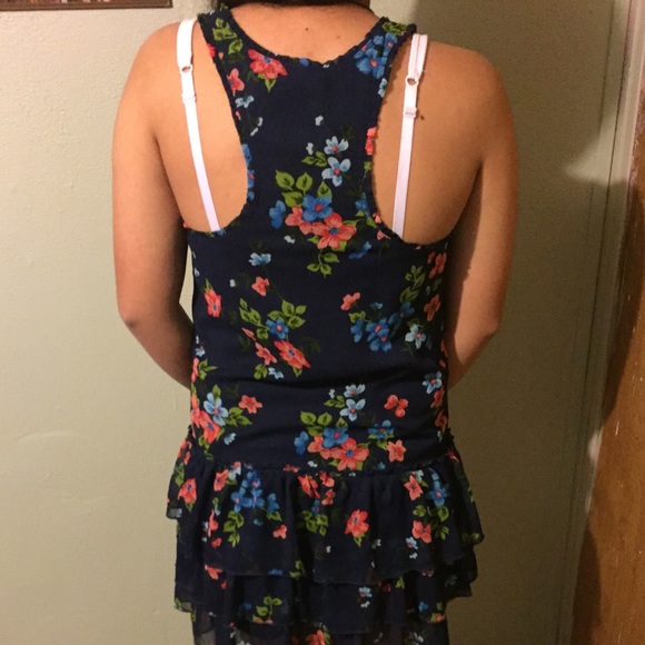 Ruffled hollister floral dress - Picture 4 of 4