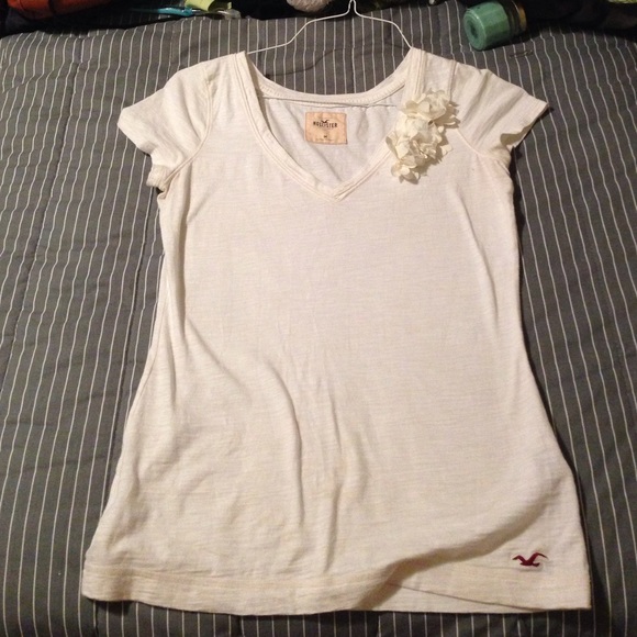 Hollister simple top