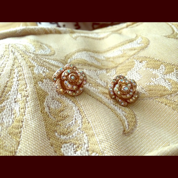 Flower earrings - Picture 1 of 1