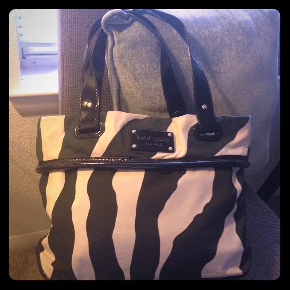 🚫sold🚫 Kate Spade zebra striped tote