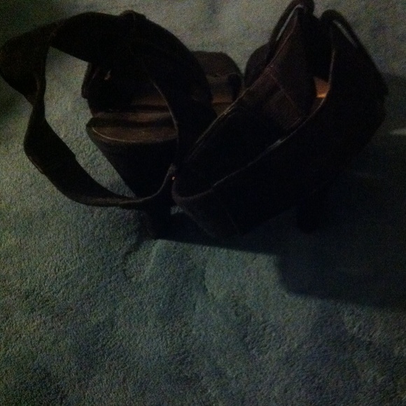 Shoes - Picture 2 of 3