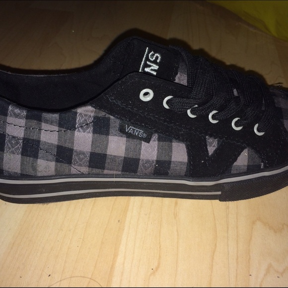 Vans Checkered Shoes (NEW)